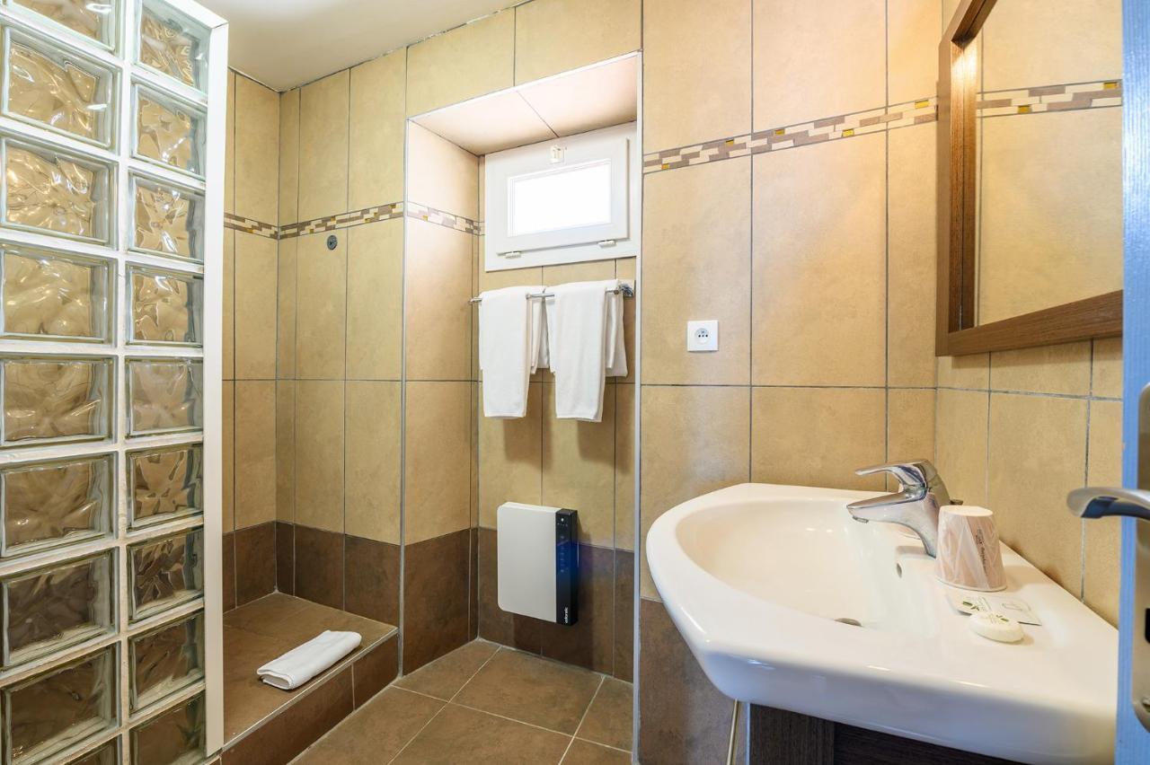 Hotel Triton Collioure Bagian luar foto