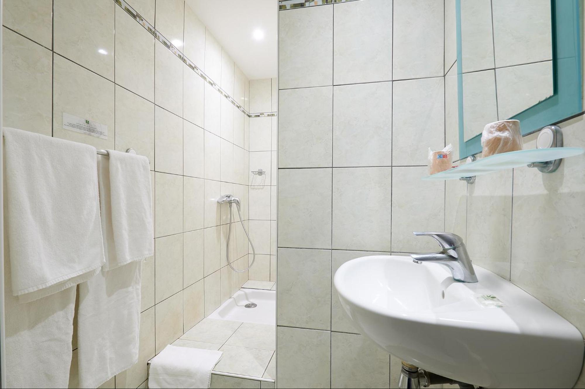 Hotel Triton Collioure Bagian luar foto