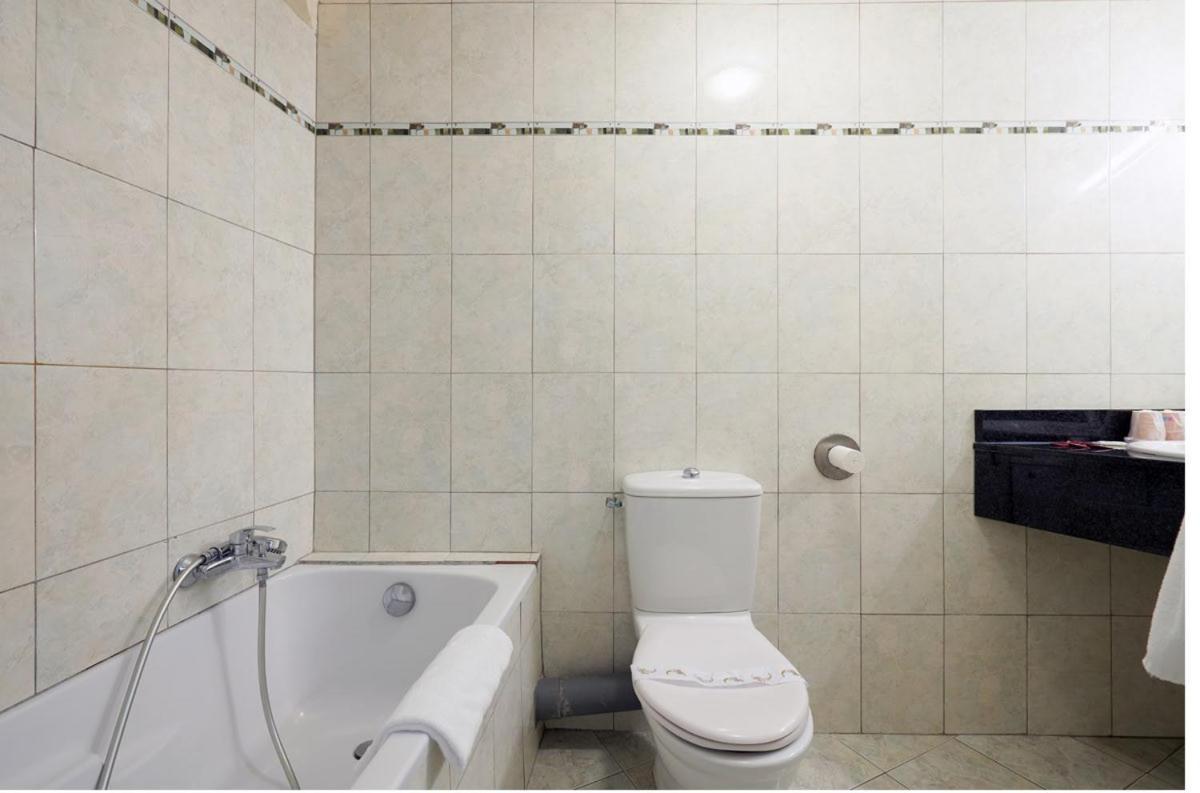 Hotel Triton Collioure Bagian luar foto